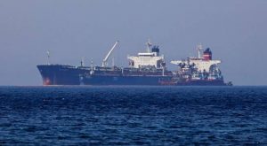 Irán incauta dos buques griegos en medio de disputa por apropiación de petróleo iraní