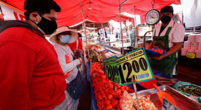 México eliminará aranceles a alimentos en plan para combate a inflación