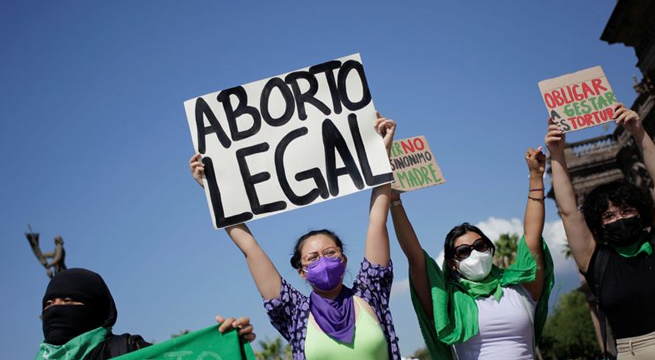 Suprema Corte de México avala derecho de abortar a embarazadas menores de edad en caso violación