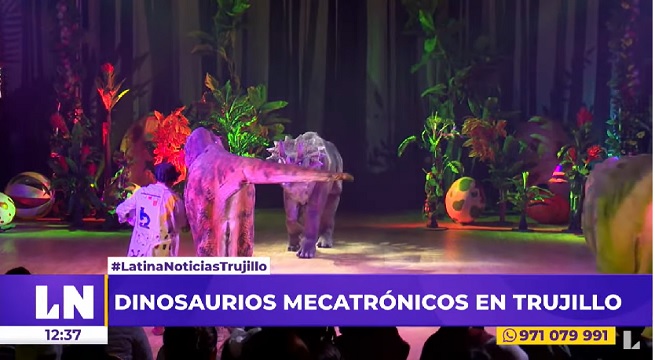Espectáculo de dinosaurios mecatrónicos cautiva a Trujillo