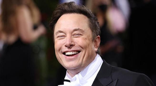 Elon Musk detalla el plan de recorte de empleo en Tesla ante el riesgo de una desaceleración