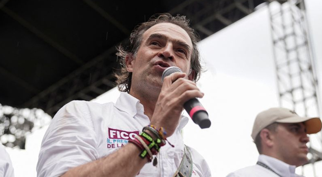 Colombia cierra campaña electoral por la presidencia con recriminaciones entre candidatos favoritos