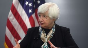 Janet Yellen confirma que presiona a Joe Biden para reducir aranceles a China