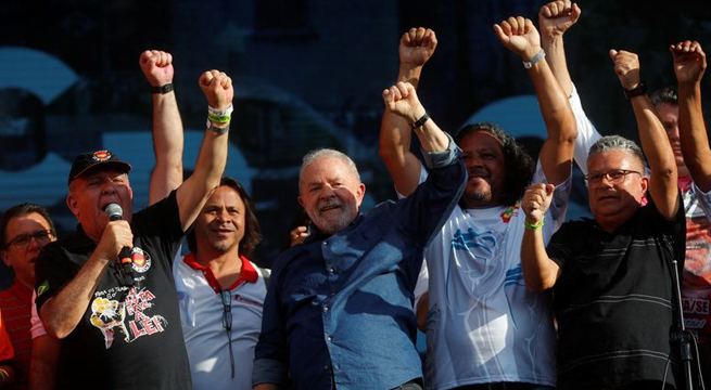Ipespe: Lula mantiene liderazgo en carrera a la presidencia con 44%, Bolsonaro suma 31%