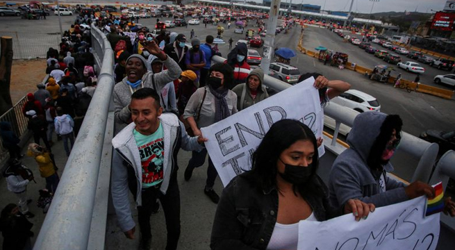 Migrantes en México consternados por continuación política en EE. UU. que restringe obtención de asilo
