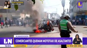 La Victoria: comerciantes queman mototaxi de asaltantes en Gamarra