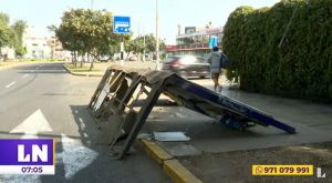 Trujillo: colapsó estructura de paradero en avenida América Sur
