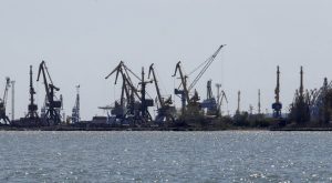 Ucrania cierra formalmente los puertos marítimos capturados por Rusia