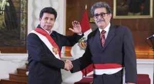 Andrés Alencastre jura como ministro de Desarrollo Agrario, es el quinto en solo 10 meses