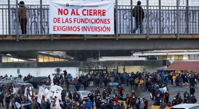 Trabajadores de chilena Codelco alistan paro nacional tras anuncio sobre cierre de fundición Ventanas