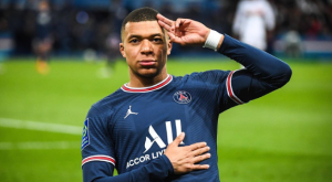 Mbappé, del PSG, es el jugador más valioso del mundo, según un estudio