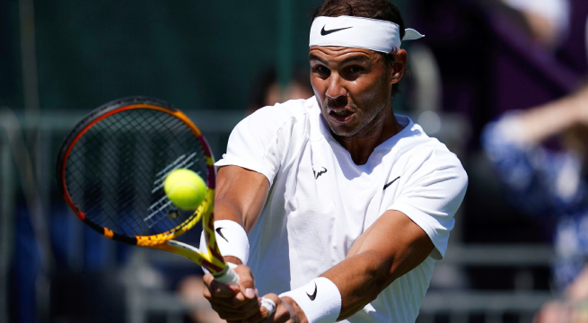 Nadal pasa a tercera ronda de Wimbledon y chileno Garín también avanza
