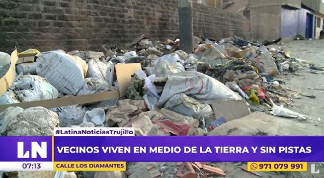 Trujillo: vecinos piden a la municipalidad pavimentar calle y recoger la basura