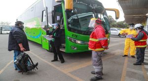 Buses interprovinciales suspenden ruta entre Lima y Trujillo por paro de transportistas de carga pesada