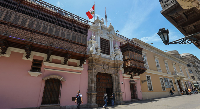 Perú retira a embajador en Honduras por declaraciones de su presidenta Xiomara Castro