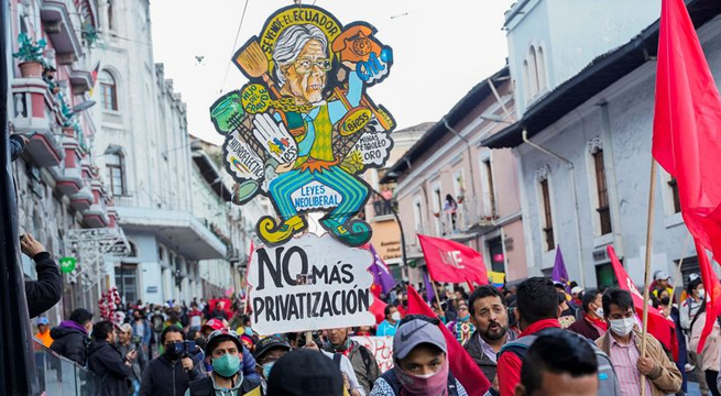 Manifestantes indígenas llegan a la capital de Ecuador en rechazo a políticas del Gobierno