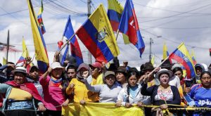 Terminan protestas: Gobierno de Ecuador y líderes indígenas firman acuerdo