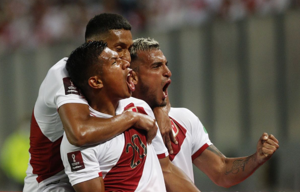Perú vs nueva zelanda alineaciones de ambas selecciones
