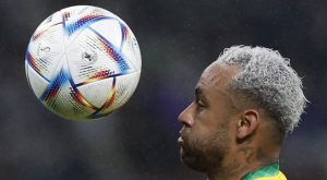 Brasil vence 1-0 a Japón con gol de penal de Neymar