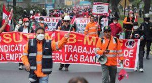 Economía peruana crece en mayo a su menor ritmo del año afectada por conflictos mineros