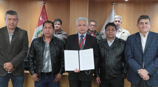 Levantan paro de transportistas en Lima y Callao tras firmar acuerdos con el MTC