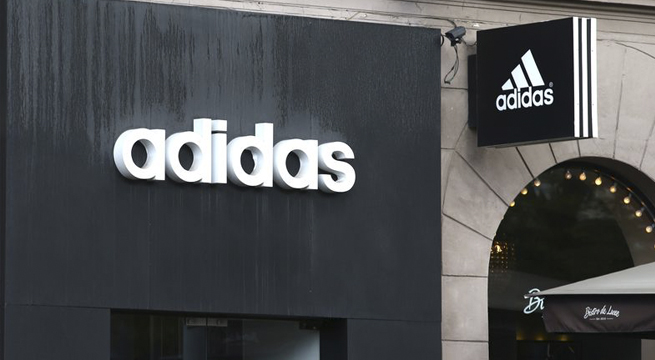 Adidas recorta objetivo de ganancias para todo el año por lenta recuperación de China