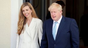 Boris Johnson planea «fastuosa» fiesta de boda en residencia oficial de Chequers