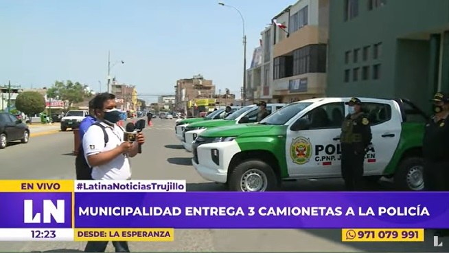 Municipalidad de La Esperanza entregó tres camionetas a la Policía Nacional