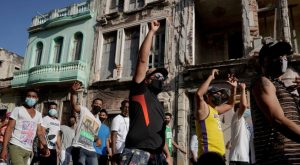 En el exilio o en la cárcel, el activismo cubano está destrozado un año después de las protestas