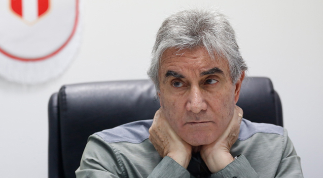 Juan Carlos Oblitas no continuará como director deportivo de la FPF