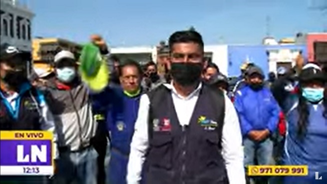 Trujillo: obreros de Segat exigen en protesta uniformes, mascarillas y gratificaciones