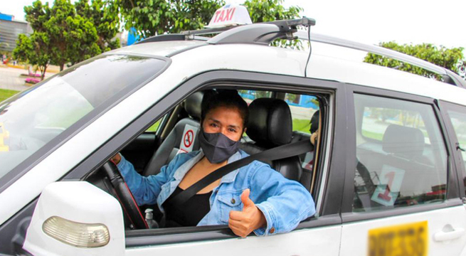 Taxistas formales de Lima y Callao inician curso gratuito de inglés