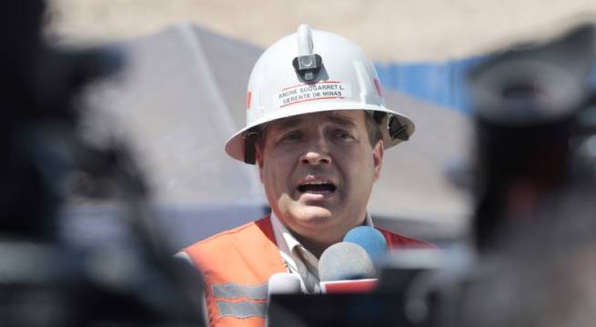 Chilena Codelco nombra a líder de histórico rescate de 33 mineros como nuevo CEO