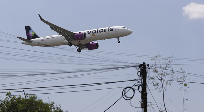 Aerolínea mexicana Volaris despide a una piloto que registró incidente a bordo