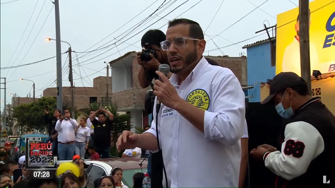 Candidato de Fortaleza critica a exalcaldes de Víctor Larco: “Qué me digan una sola obra de impacto»
