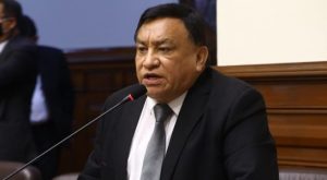 Congreso: José Luna Gálvez asume presidencia de la Comisión de Presupuesto