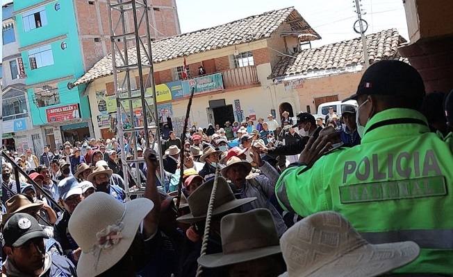 Julcán: ronderos agredieron a latigazos a funcionarios del Gobierno Regional de La Libertad