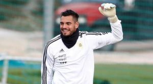 Boca Juniors presenta como refuerzo al meta Sergio Romero hasta 2024