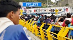 Ecuador inicia proceso de regularización de miles de migrantes venezolanos