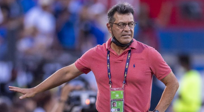 ¿Qué piensa Hugo Pérez, entrenador de El Salvador, sobre la Selección Peruana?