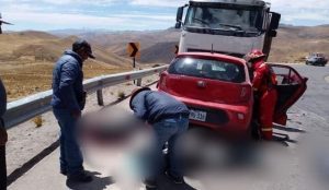 Cusco: cuatro muertos deja choque entre auto y camión en Espinar