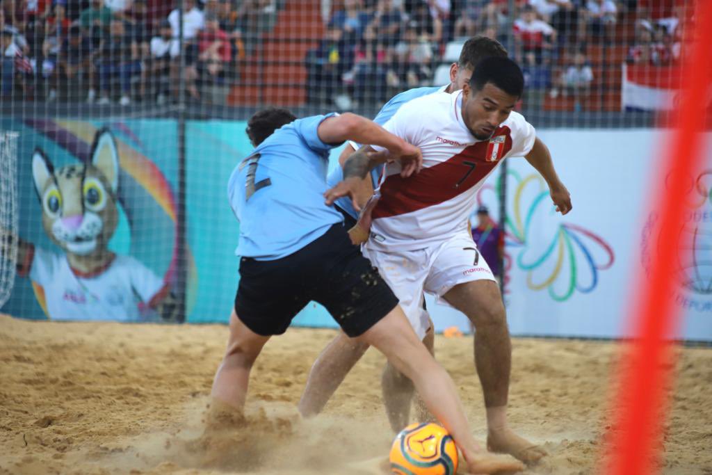 ¡Gran debut! Perú vence a Uruguay en Asunción 2022