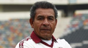 ¡Universitario lanzará camiseta en homenaje a Héctor Chumpitaz!