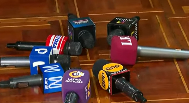 Defensoría: «Rechazamos exclusión de prensa nacional en conferencia de prensa»