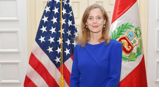 Embajadora de Estados Unidos rechaza golpe de Estado de Pedro Castillo