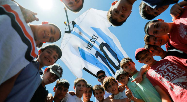 Entre tensión y esperanza, argentinos confían en lograr tercera Copa del Mundo