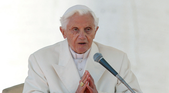 Papa emérito Benedicto XVI falleció a los 95 años