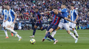 Barcelona iguala con Espanyol y comparte con Real Madrid liderato de LaLiga