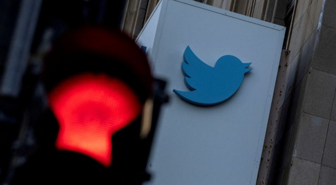 Twitter prohíbe a los usuarios promocionar cuentas de Facebook o Mastodon