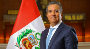 Raúl Pérez-Reyes tomó juramento como nuevo ministro de Producción